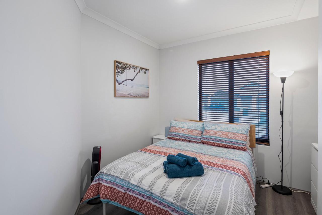 13 Family Home In Morley Sleeps 8 Comfortably Perth Buitenkant foto