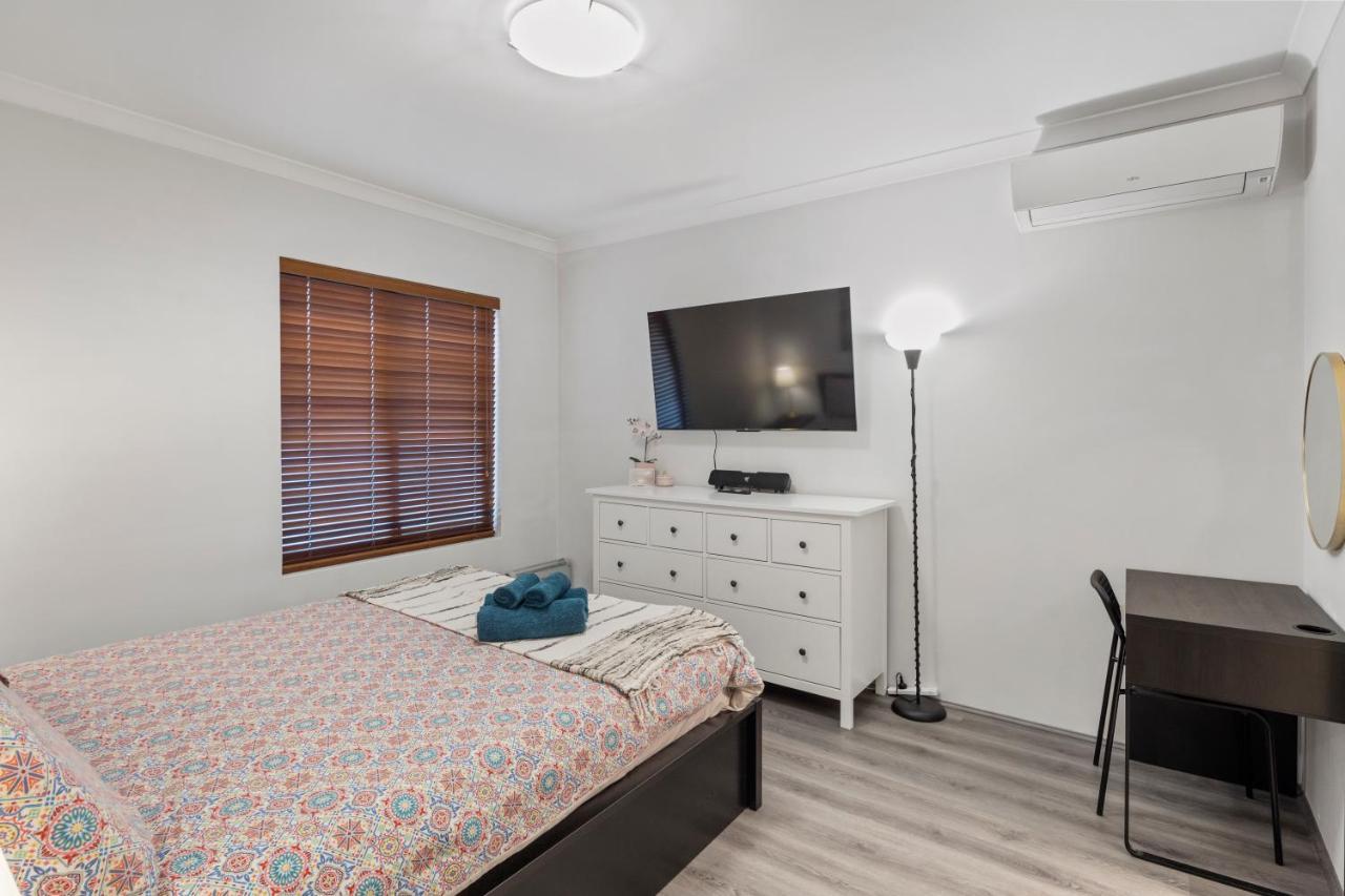 13 Family Home In Morley Sleeps 8 Comfortably Perth Buitenkant foto